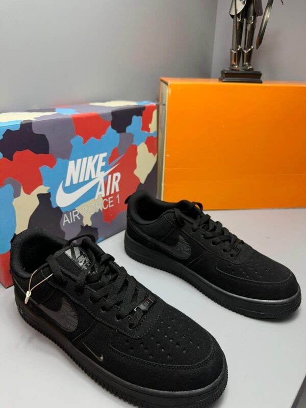 Nike | Air Force 1 Siyah Süet Sneaker Özel Desenli Logo 2025 - Görsel 2